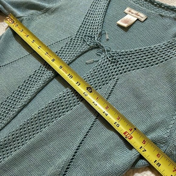 Tommy Bahama Crochet Cardigan. XS - Picture 9 of 10